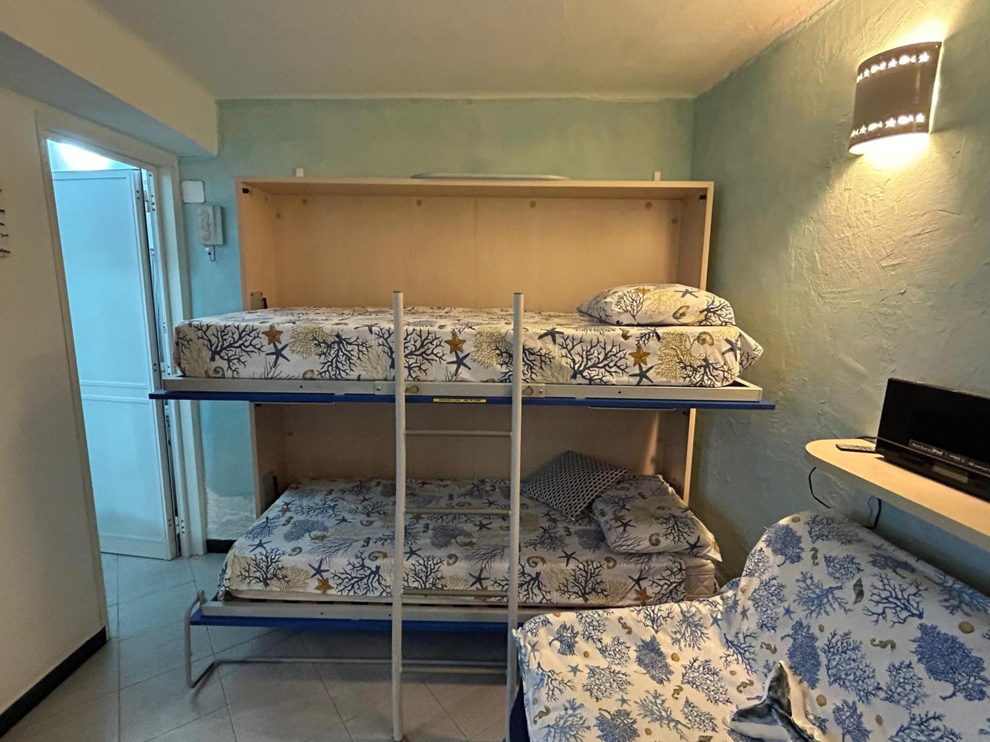 Pippo Cosy Studio Flat With Ac 몬테로소 알 마레 외부 사진